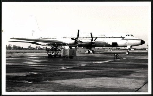 Photo avion bimoteur - bimoteur, basse