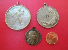 FRANCE / ETRANGER  LOT DE 3 MEDAILLES EN ARGENT (sous reserve )  (A1550)