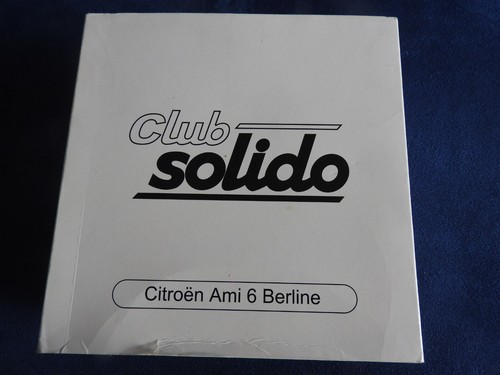 Ancienne boite vide club - boite,