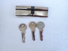 Cylindre de serrrure / barillet longueur 95 cm - 45x50 avec 3 clés