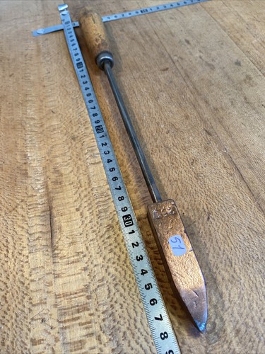 Old tool outil - 51,