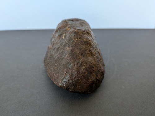Météorite nwa orientée - orientée, –