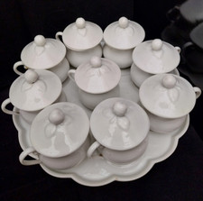 POTS à CREME sur PLATEAU