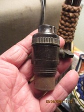 Ancienne Douille à Baillonette Interrupteur Bakélite d'Ancien Lustre ou Lampe