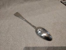 Belle cuillère à ragout