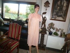 jolie chemise nuit vintage  très jolie dentelle  taille 40  ref  90R2