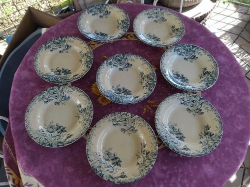 Assiettes creuses anciennes - 8,