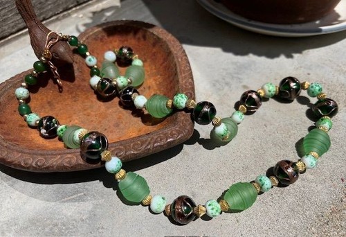 Collier ancien perles verre