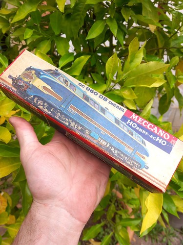 Boite locomotive diesel - boite, cc