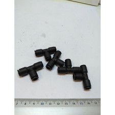 LOT DE 5 RACCORDS PNEUMATIQUES