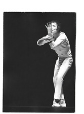 SPECTACLE  CLOWN  PHOTO PAUL PASTOR