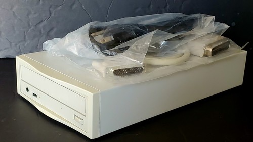 External scsi drive - cd-rw,