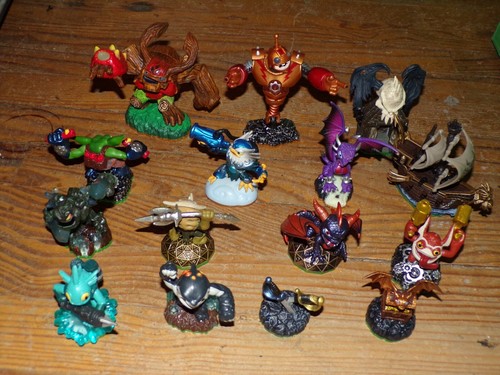 Skylanders lot figurines - skylanders,