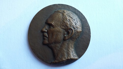 Belle médaille bronze - belle, en