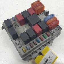 51742420 boîtier fusibles