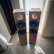 Spendor D7.2 speakers in