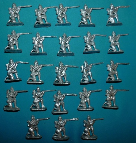 Anciens petits soldats de - anciens,