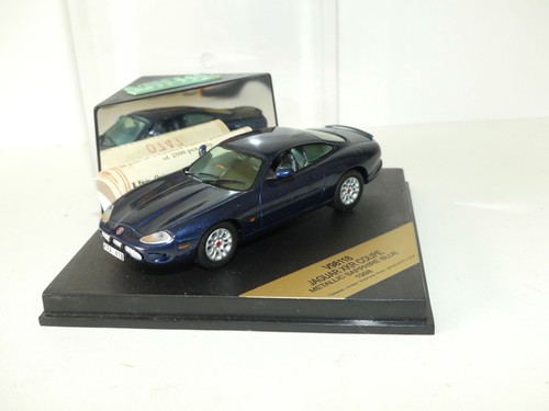 Jaguar xkr coupe - jaguar, bleu