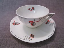 Tasse et sous-tasse art-deco