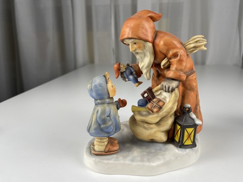 Figurine hummel 2012 - figurine,