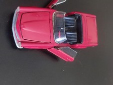 Mercedes Benz 230 SL rouge