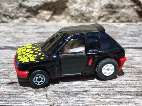 Voiture miniature peugeot 205 - voiture,