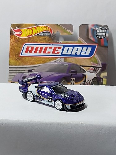 Hot wheels race - 1/64,