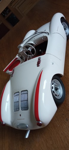 Scale porsche 550a - 1/12,
