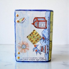 Nevers. Secouette en faïence en forme de livre le bréviaire de Rabelais, XIXe