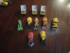 Lot De Véhicules De Chantier, Majorette Divers Modèles,  Échelles 1/87 Et 1/100