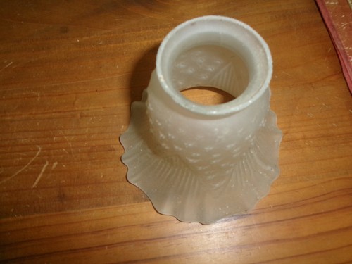 Ancienne tulipe pour lampe - pour,