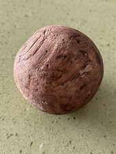 Ancienne Boule en bois Jeu de quilles ou pétanque Curiosité