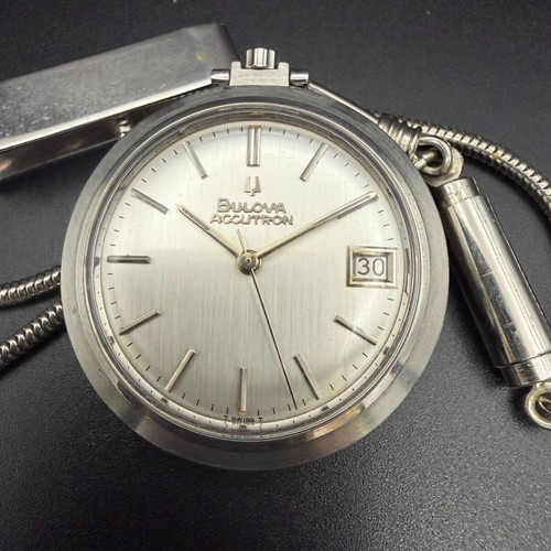 031 bulova accutron date - accutron,