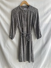 Robe midi ceinturée imprimée