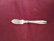 1 couteau a fromage ou a