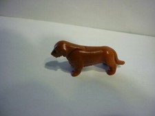 PLAYMOBIL LOT ACCESSOIRES  petit chiot teckel a quatre pattes  ville campagne 