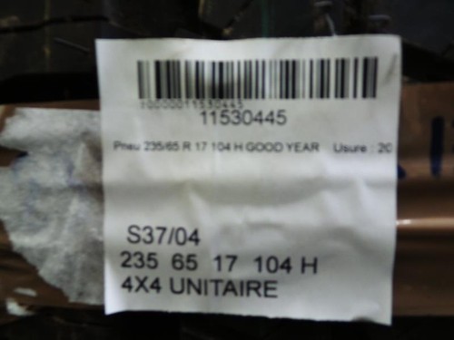 Pneu 235 r17 - 235/65, 104