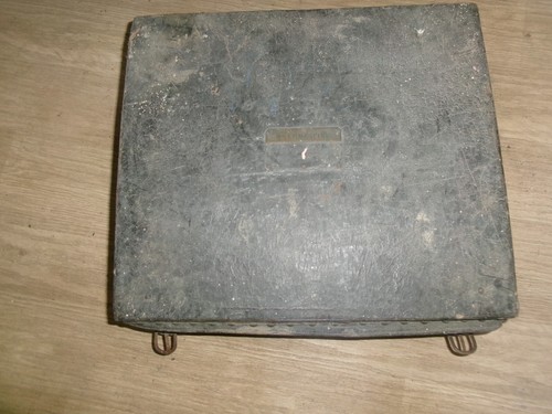 Ancienne malle militaire - ancienne,