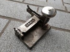 ANCIENNNE AGRAFEUSE "JAKY"