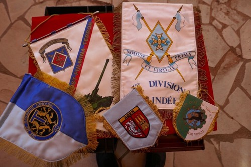 Lot fanion drapeau - lot, militaire