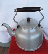 ANCIENNE BOUILLOIRE ALUMINIUM