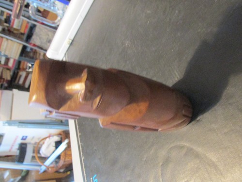 Figurine bois baquet - en,
