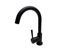 Robinetterie avec bec haut et