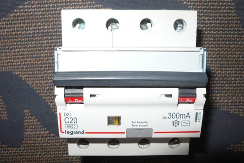 Disjoncteur differentiel - disjoncteur,
