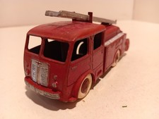 Dinky Toys 32E F Berliet Sapeurs Pompiers 1er secours échelle 1/43 BE 