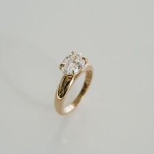 1.50 CT Moissanite Coupe Ovale