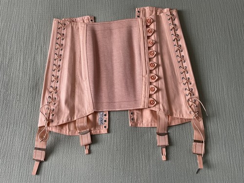 Gaine corset porte - gaine/corset/porte, jarretelles