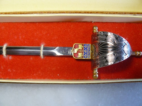Ancien ouvre lettres coupe - ,