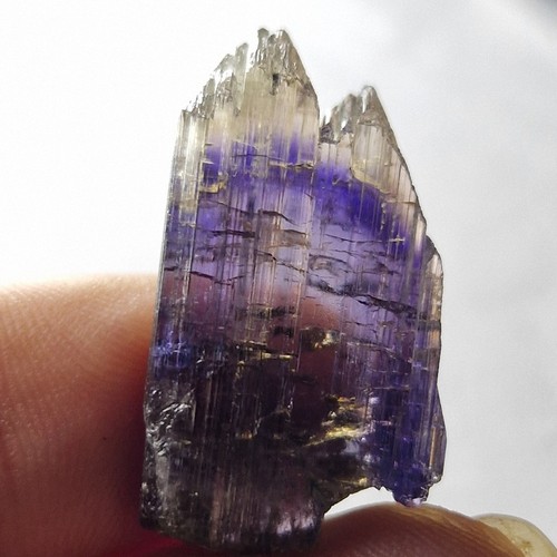 Unheated tanzanite crystal - tanzanite,