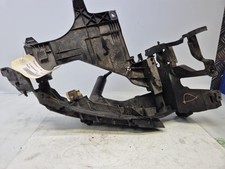 Support de phare droit (tôle)